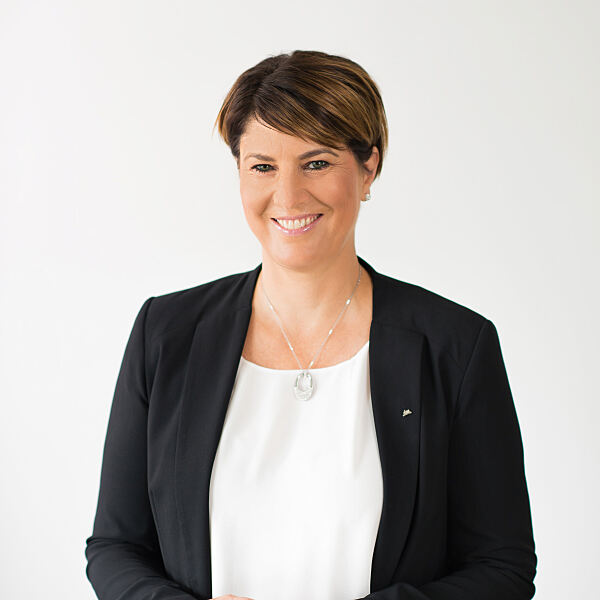 Mag. (FH) Petra Mathi-Kogelnik, Geschäftsführerin