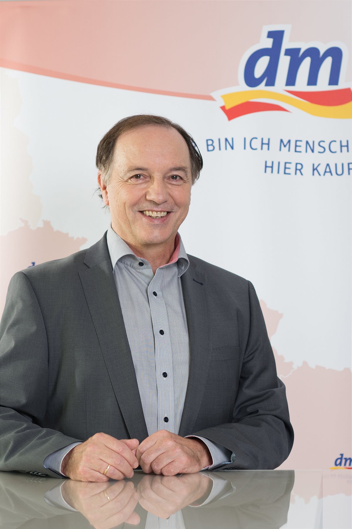 Dipl.-Inform. Manfred Kühner, stv. Vorsitzender der dm Geschäftsführung