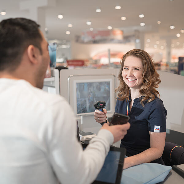 Arbeiten in der dm Filiale