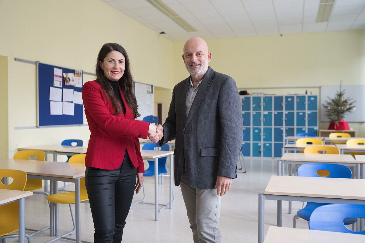 dm versorgt Schulen in ganz Österreich