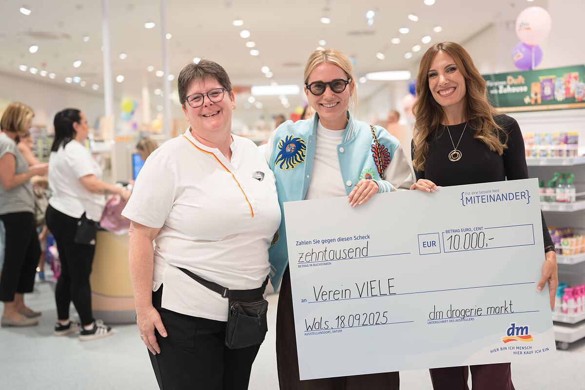 Pressebild dm ConstantlyK Kassieraktion 2